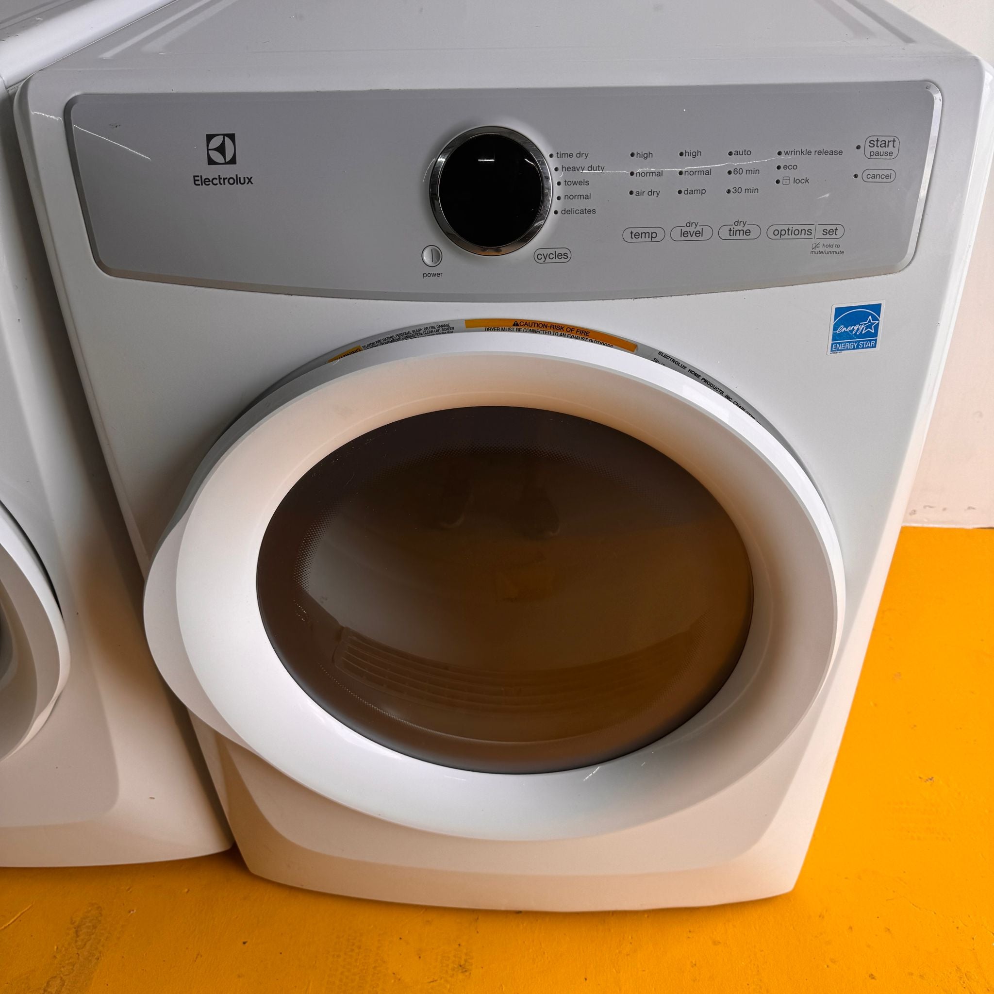 Electrolux Washer and Gas Dryer Front Load Electrolux Washer and Gas Dryer Front Load
